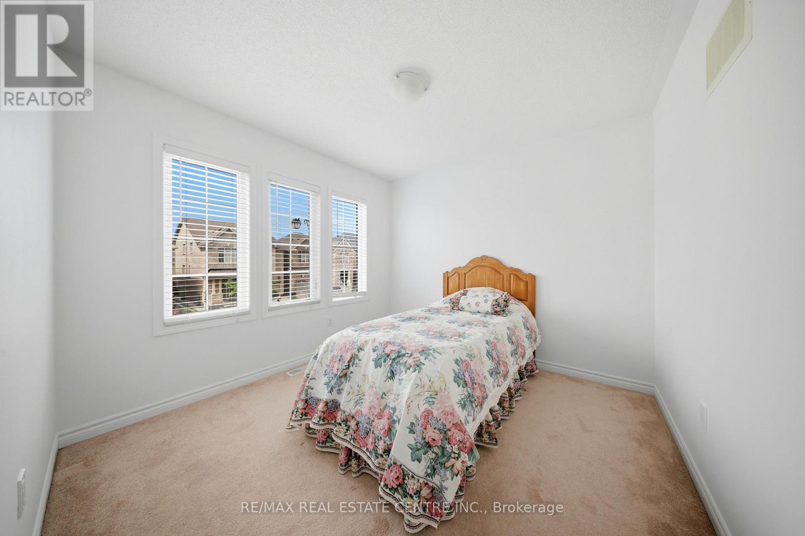 369 CEDAR HEDGE ROAD - 24