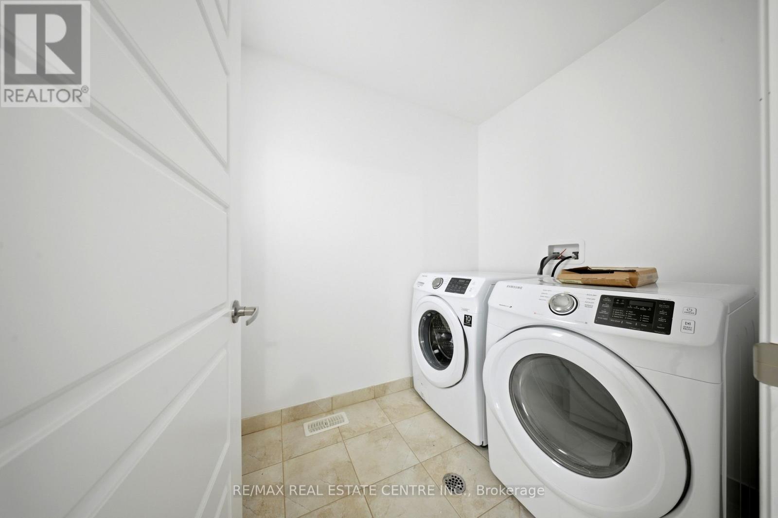 369 CEDAR HEDGE ROAD - 29