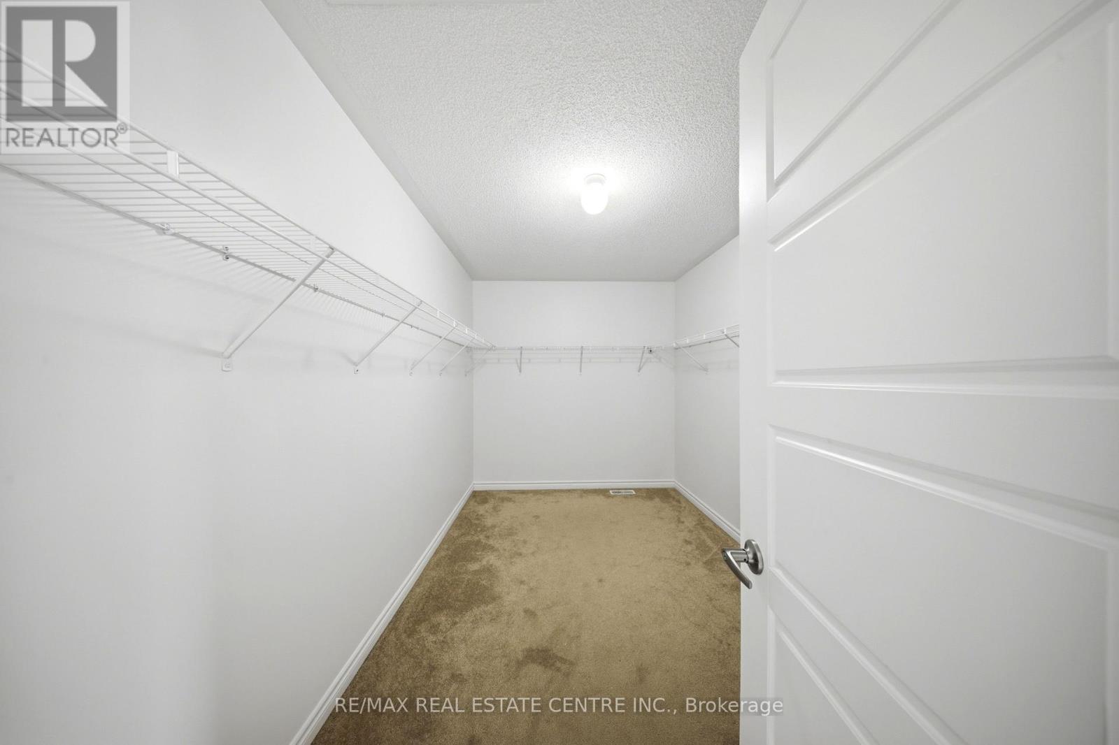 369 CEDAR HEDGE ROAD - 32