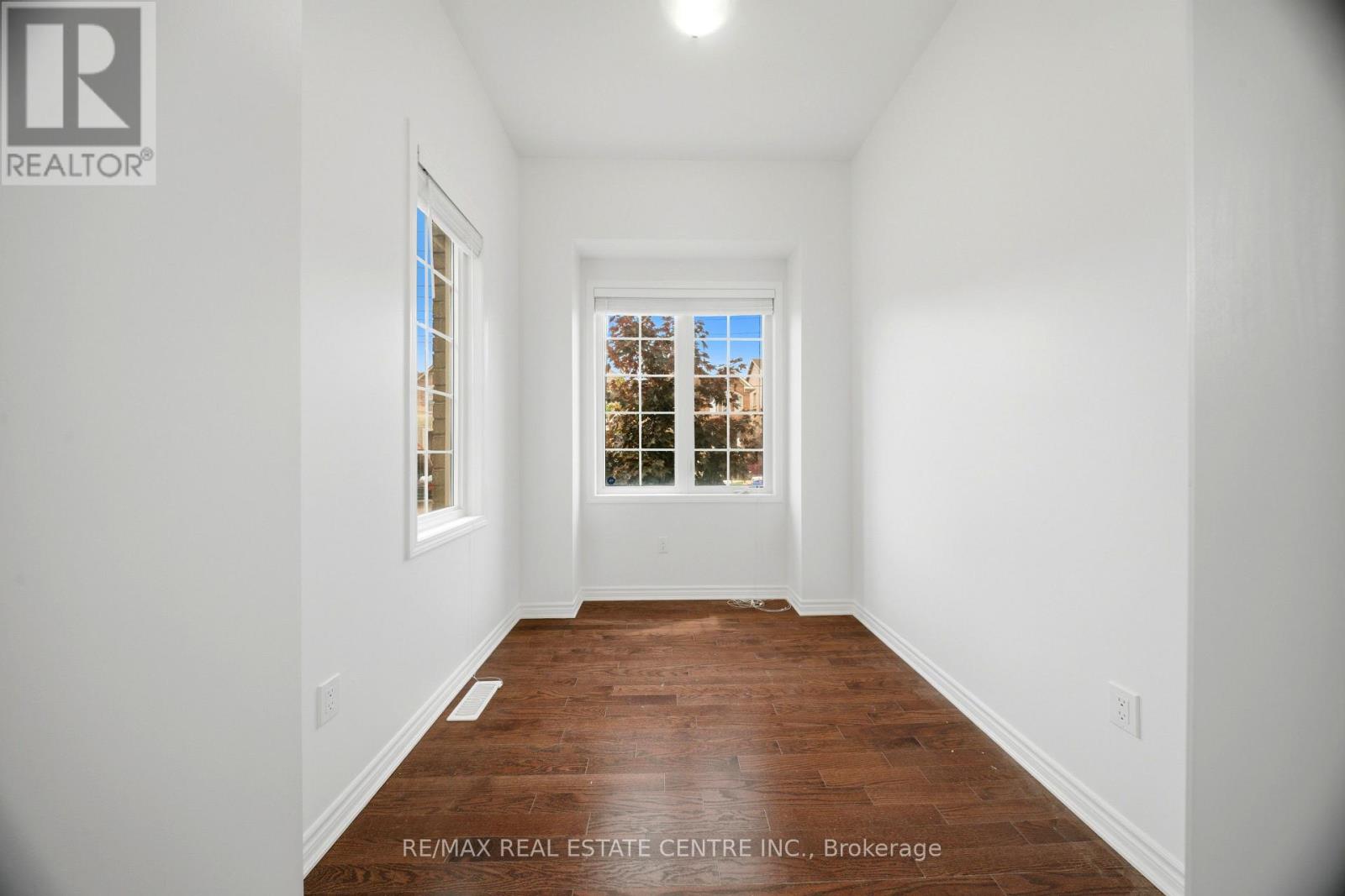 369 CEDAR HEDGE ROAD - 5