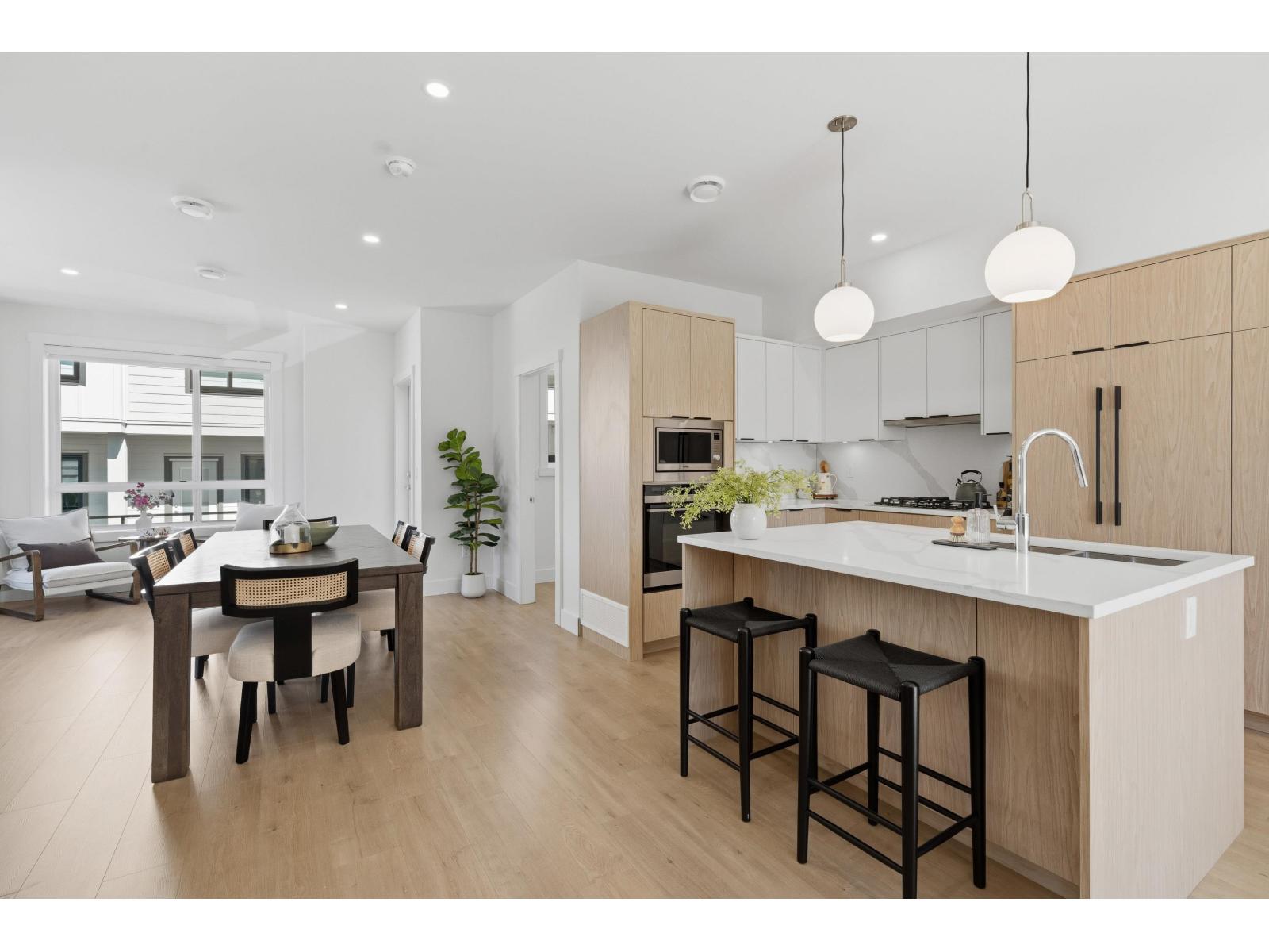 12 5993 143 STREET, Surrey