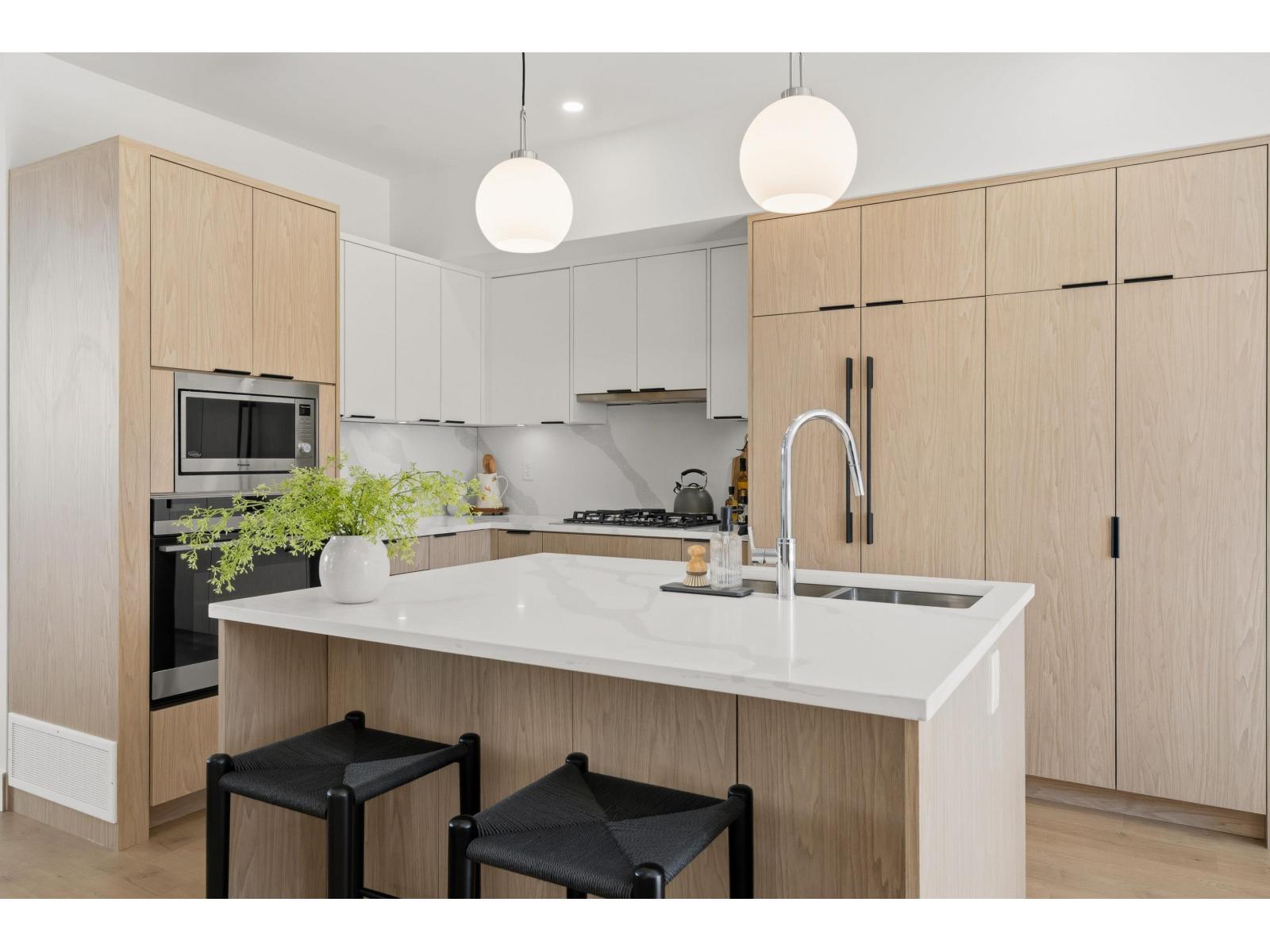 12 5993 143 STREET, Surrey
