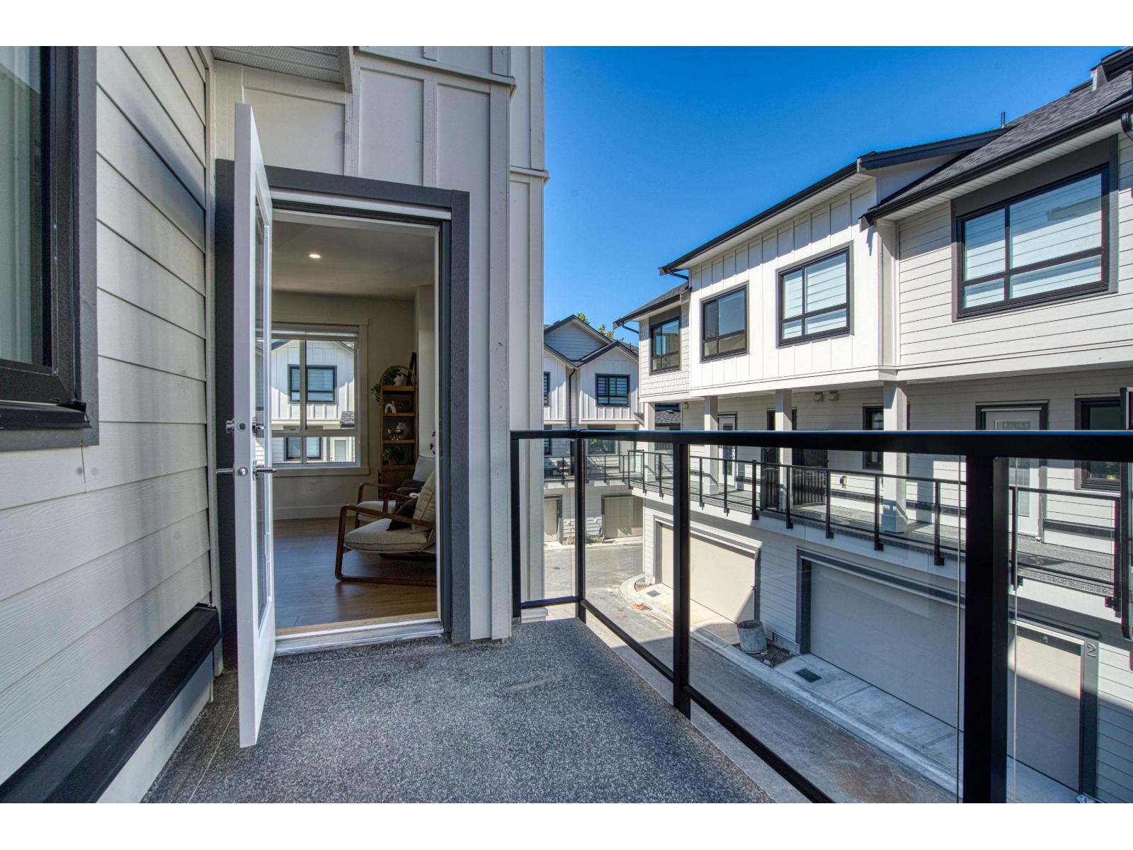 12 5993 143 STREET, Surrey