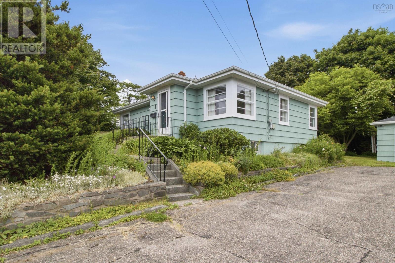Property 3 of 34 of 3 Guysborough Avenue