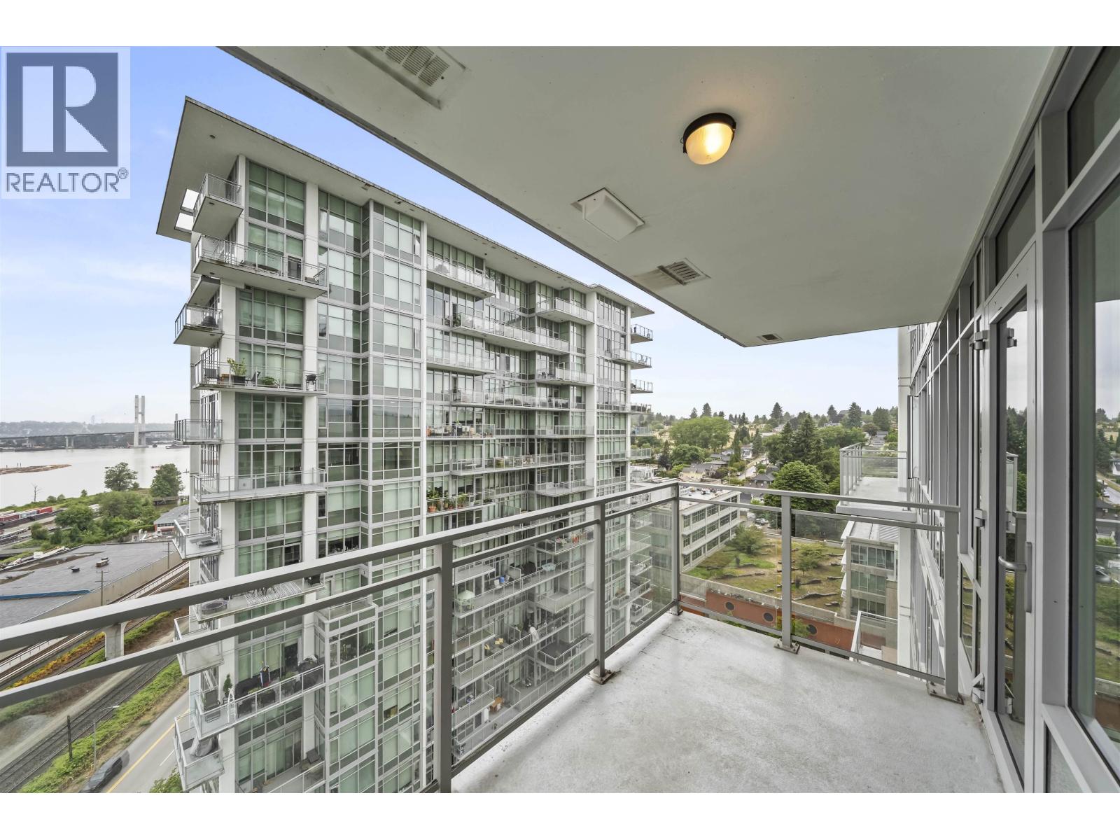 1301 258 NELSON'S COURT, New Westminster