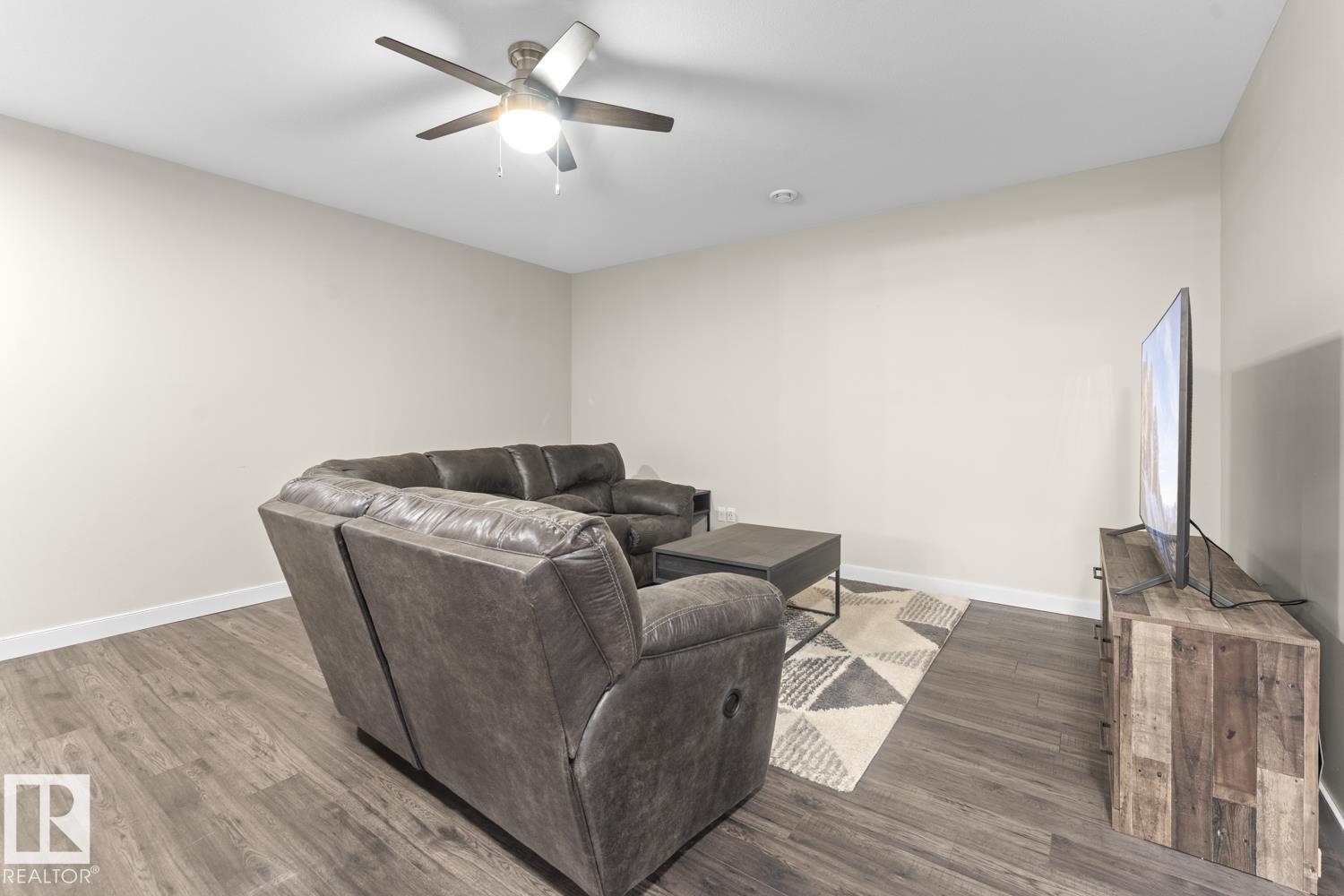 5911 Meadow WY - 18