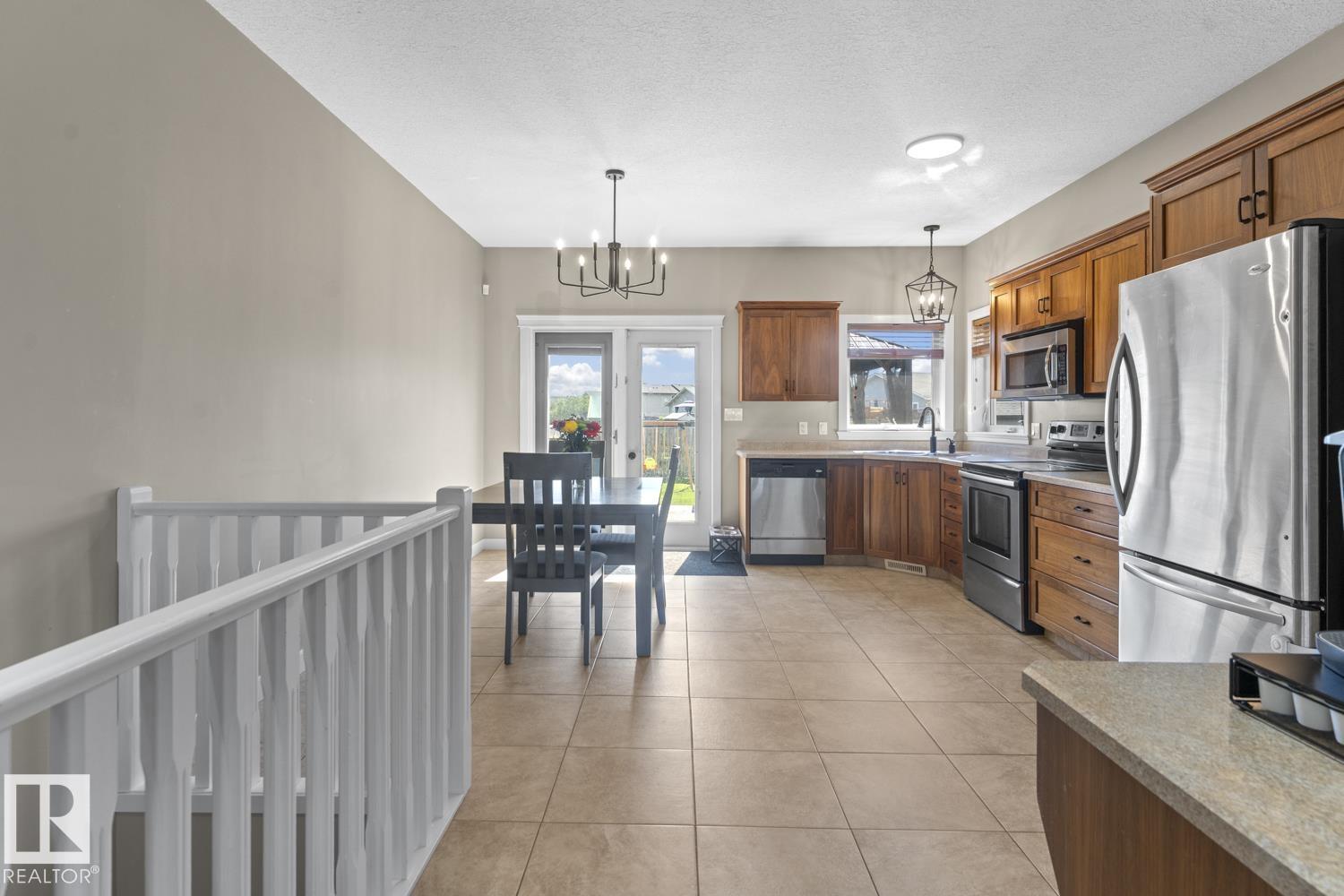 5911 Meadow WY - 11