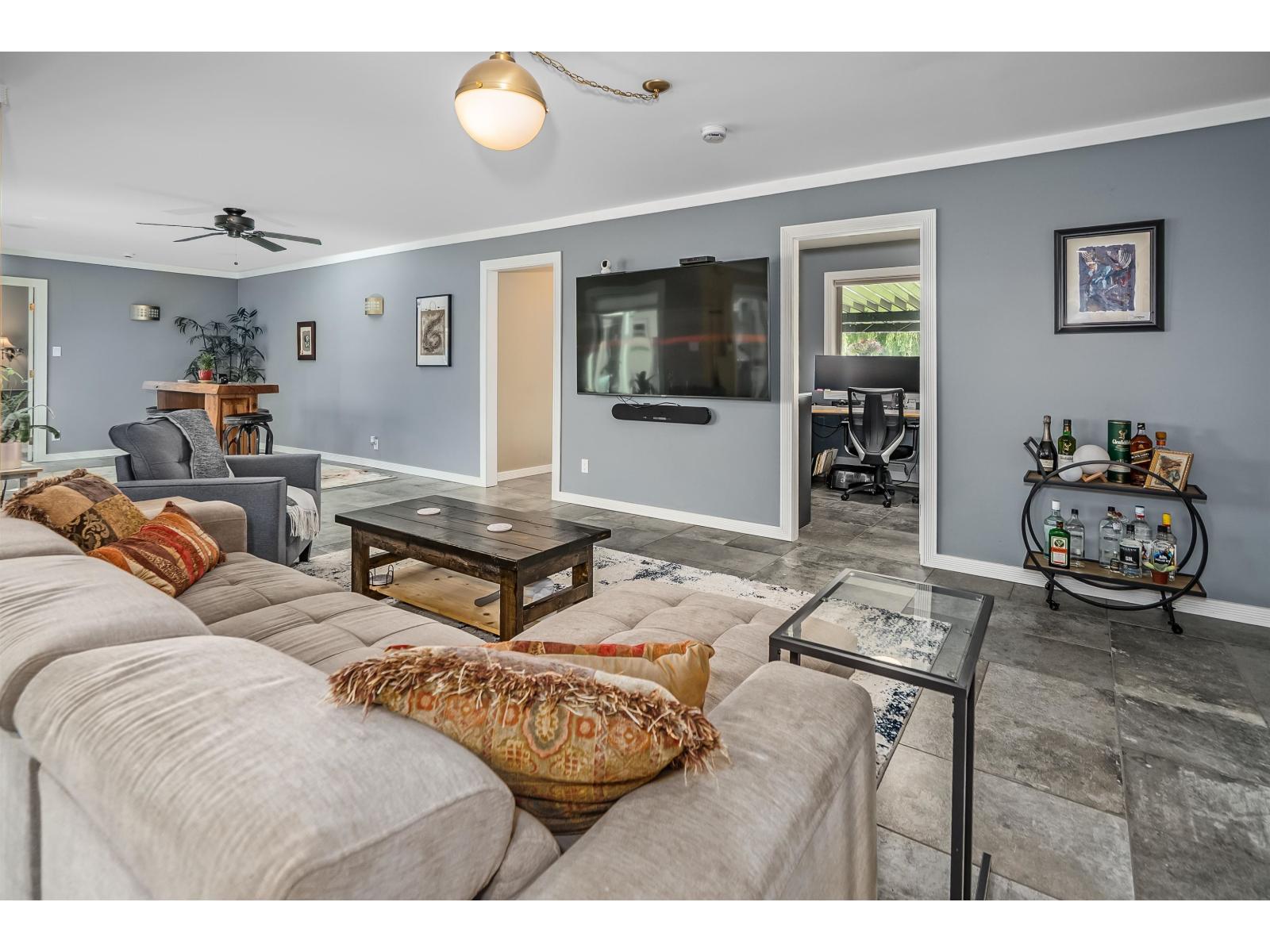 485 NAISMITH AVENUE, Harrison Hot Springs, Harrison Hot Springs