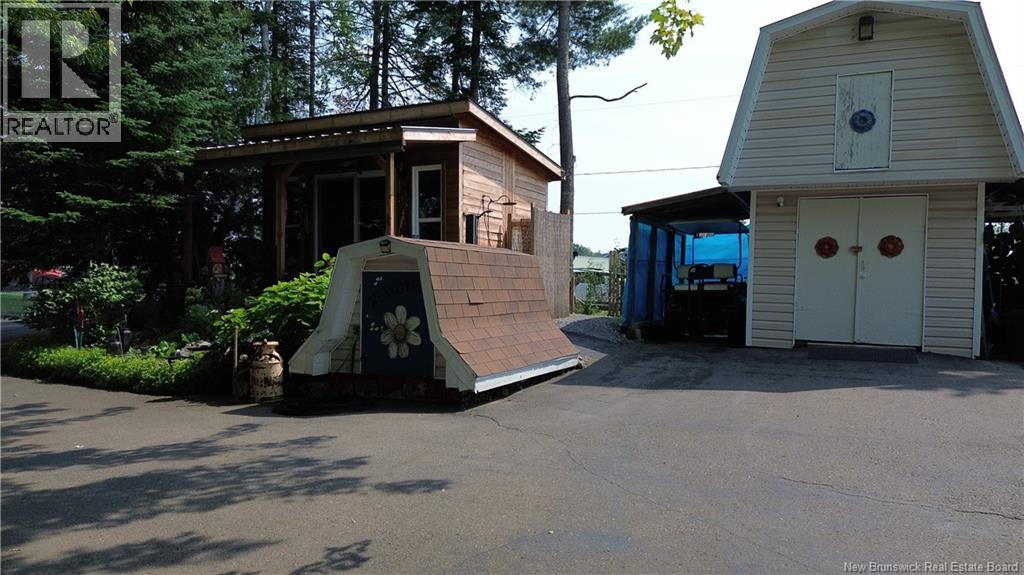 23 Ouellette Lane - 22