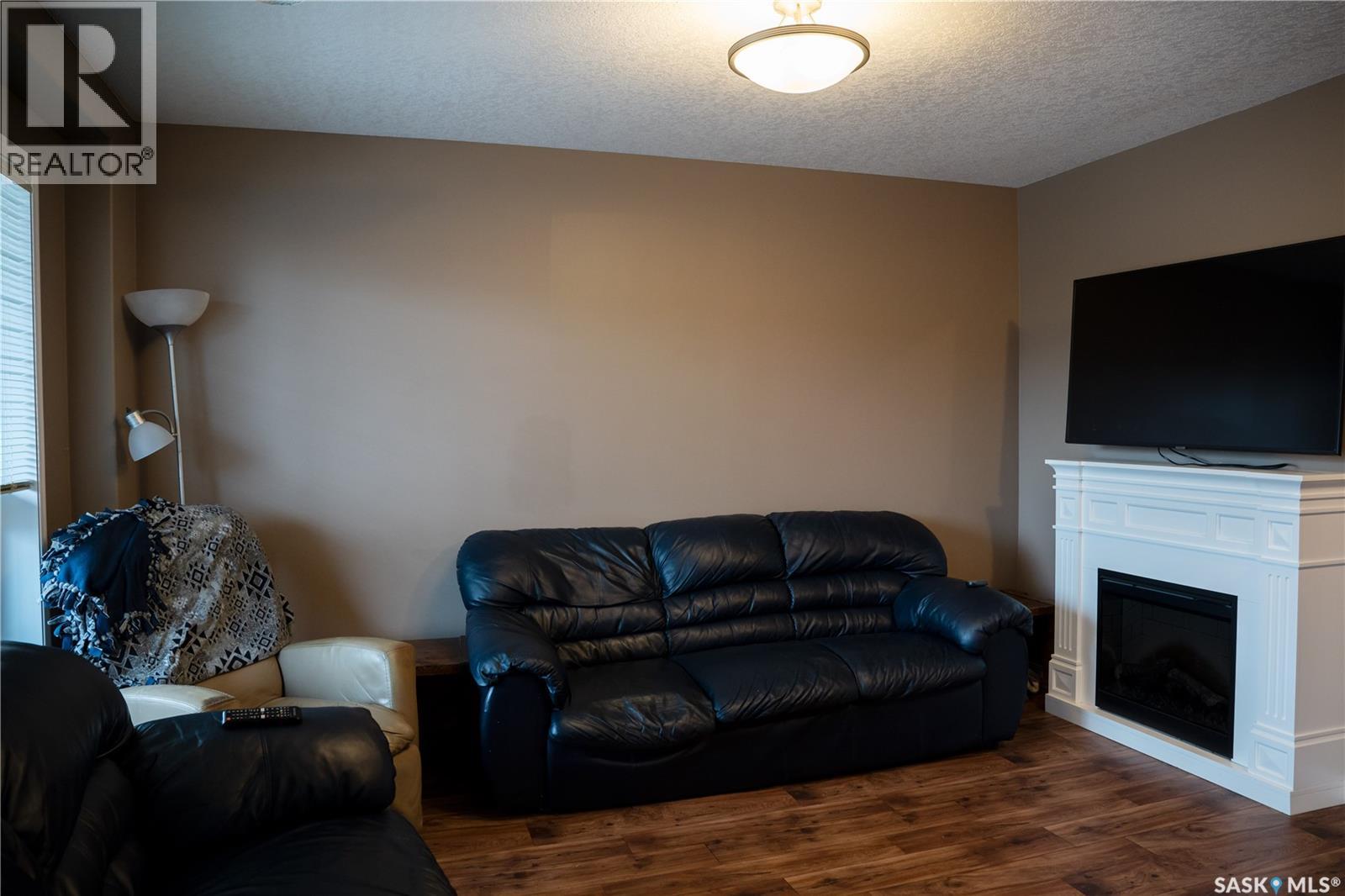 #714 3806 Dewdney AVENUE E - 2