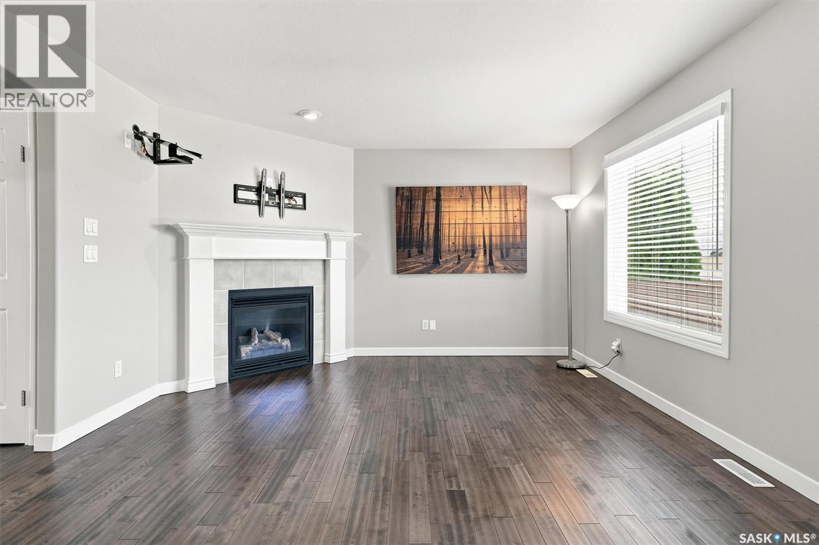 911 MAGUIRE CRESCENT - 10