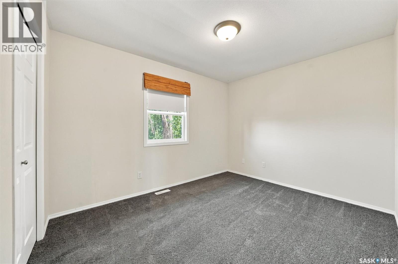 911 MAGUIRE CRESCENT - 28
