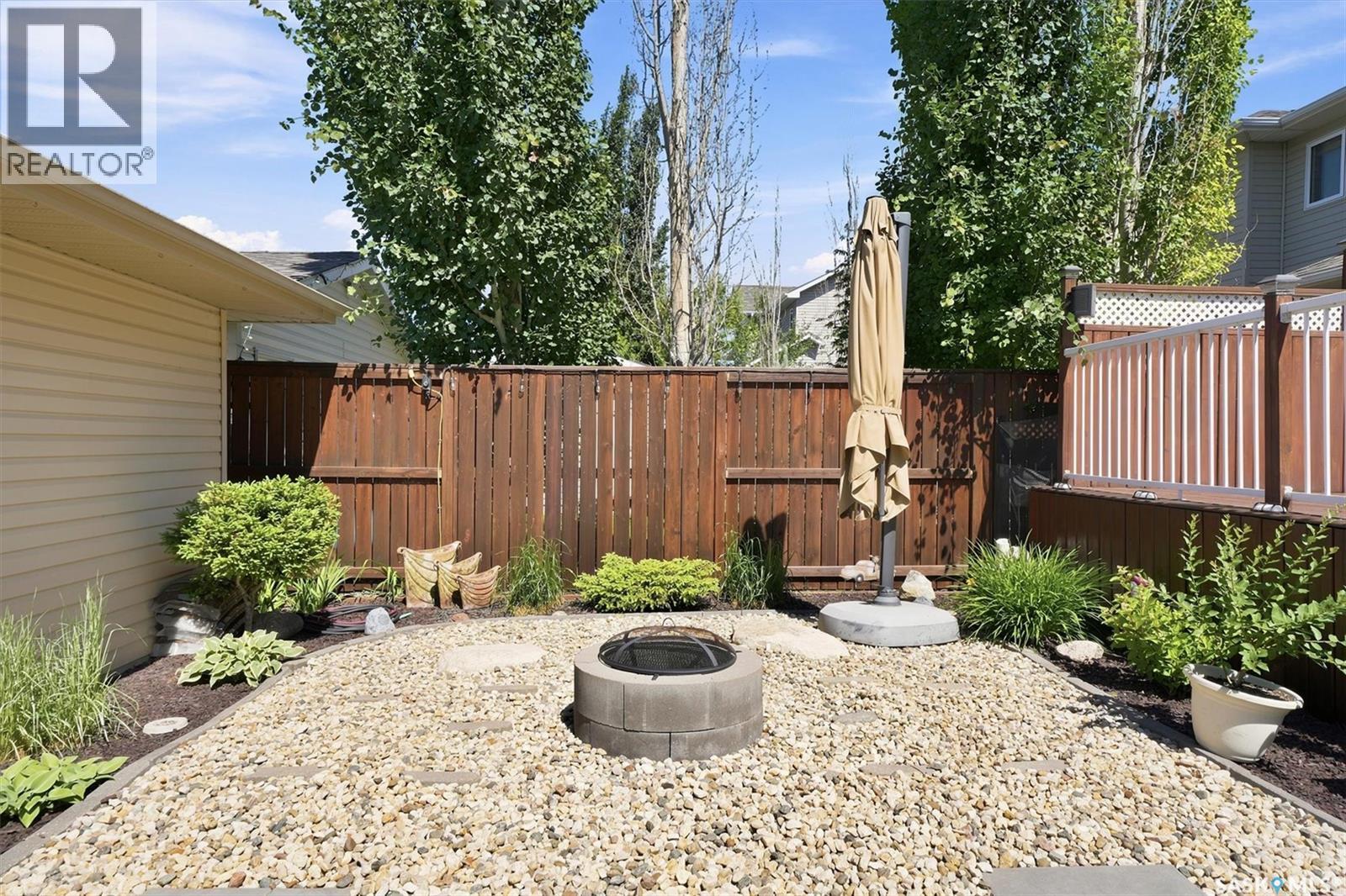 911 MAGUIRE CRESCENT - 43