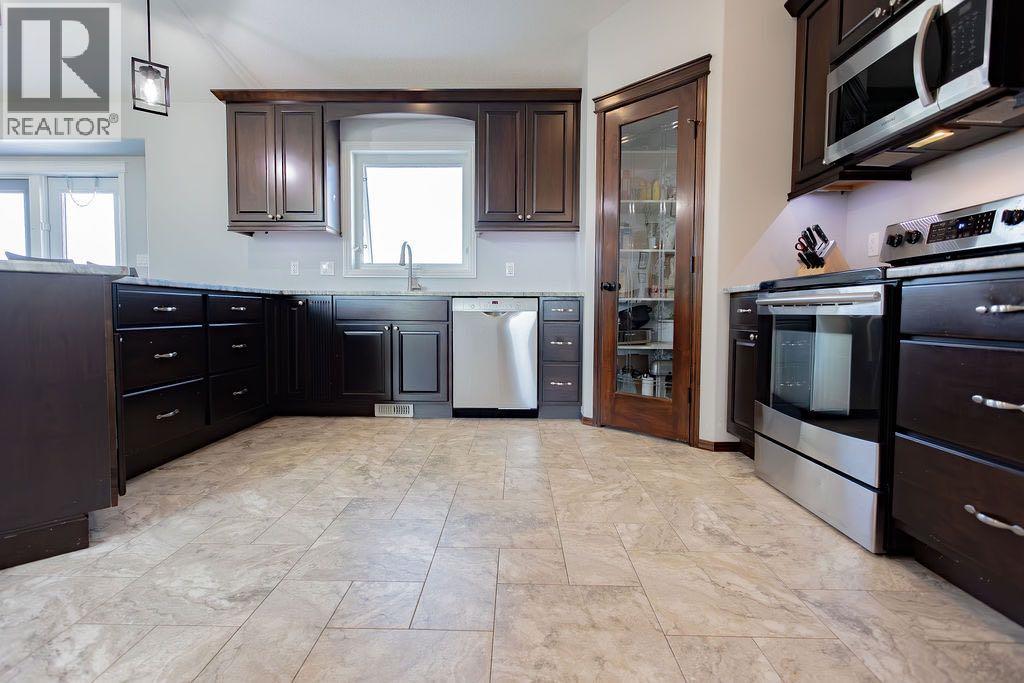 2, 64060 Twp Rd 442 - 20