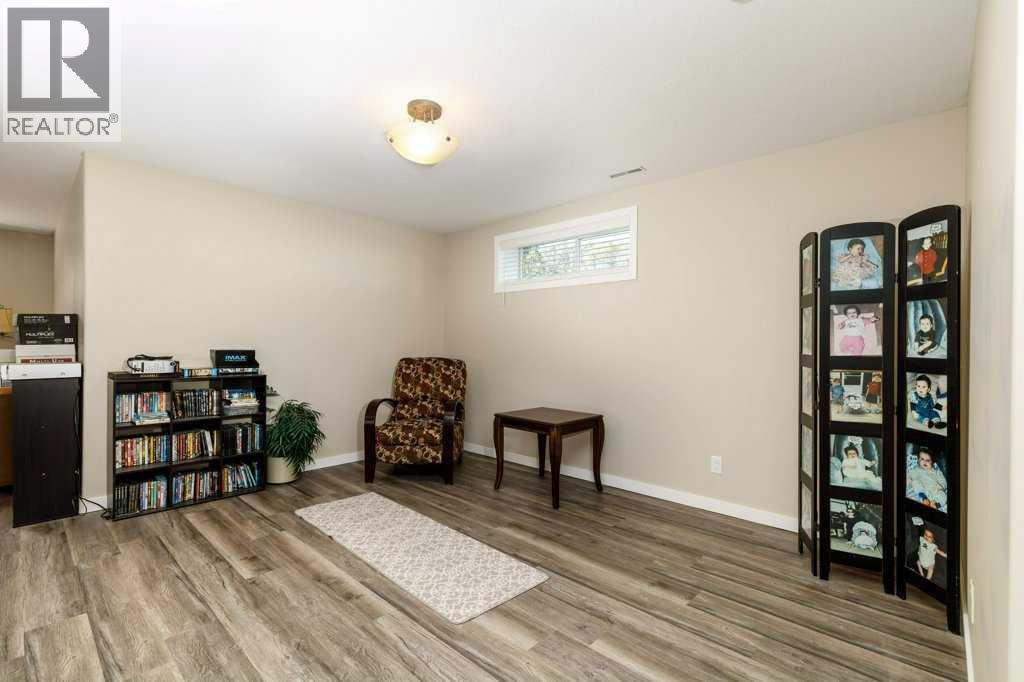 59 Langford Crescent — photo 24