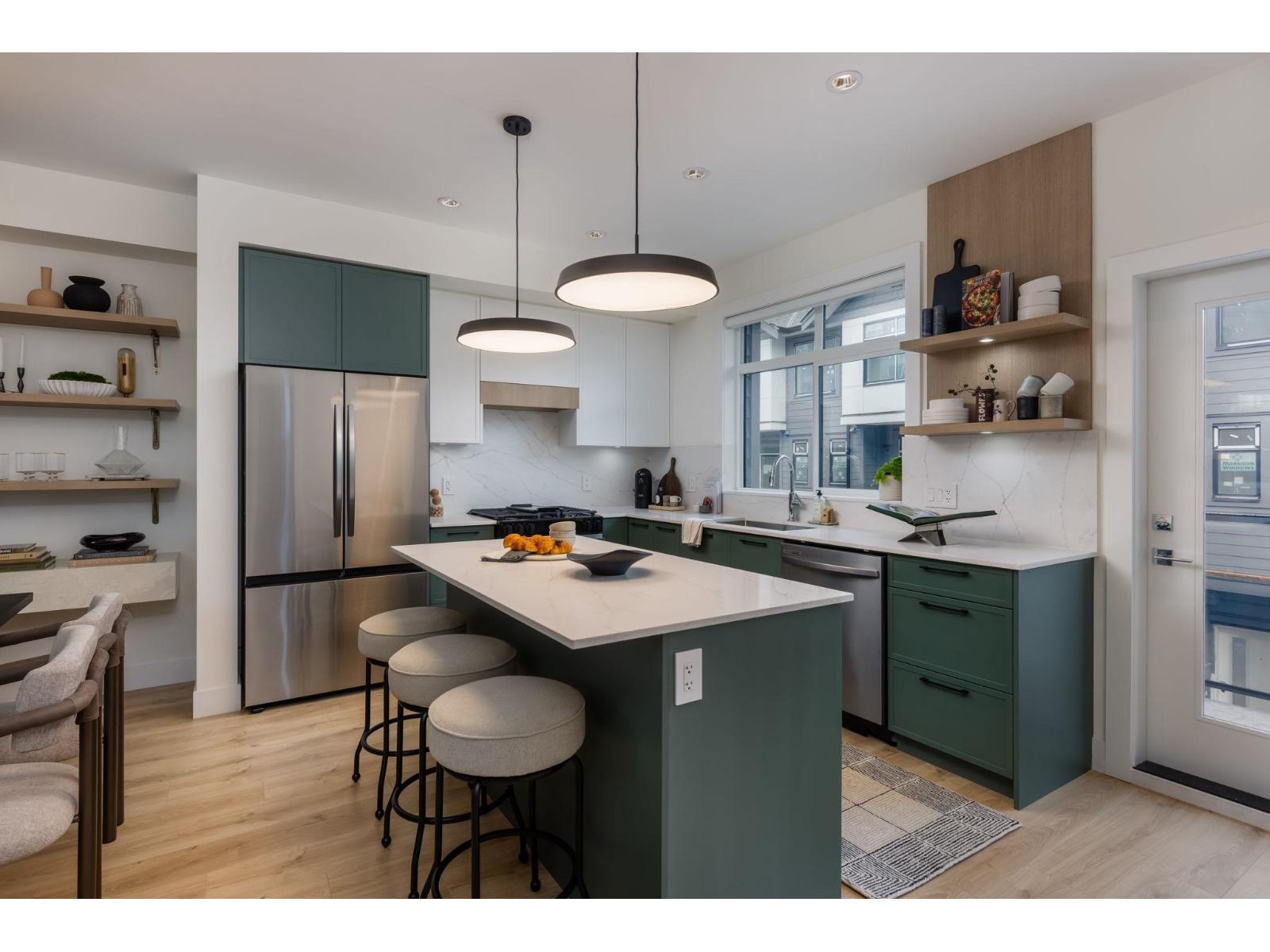 33 17429 59 AVENUE, Surrey
