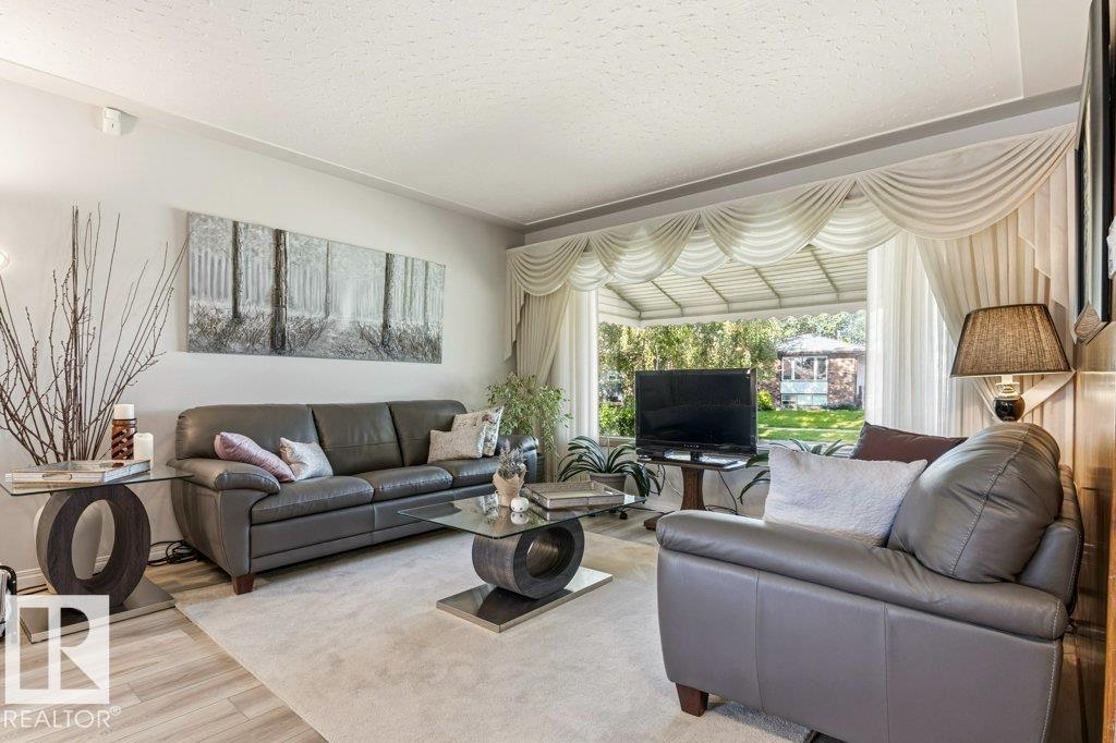 10235 74 ST NW - 9