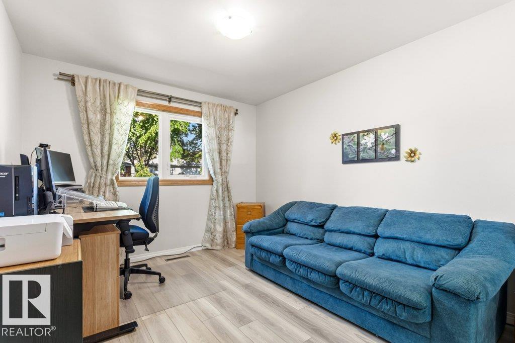 10235 74 ST NW - 36