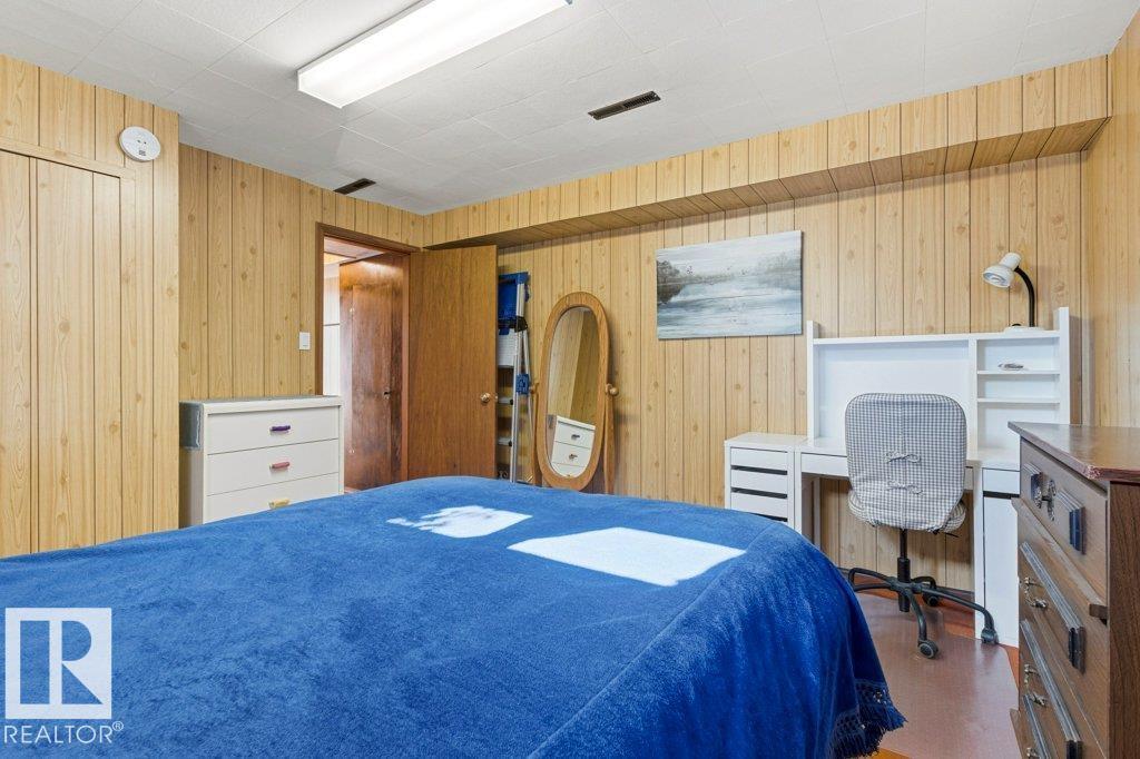10235 74 ST NW - 48