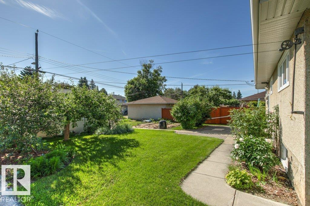 10235 74 ST NW - 58