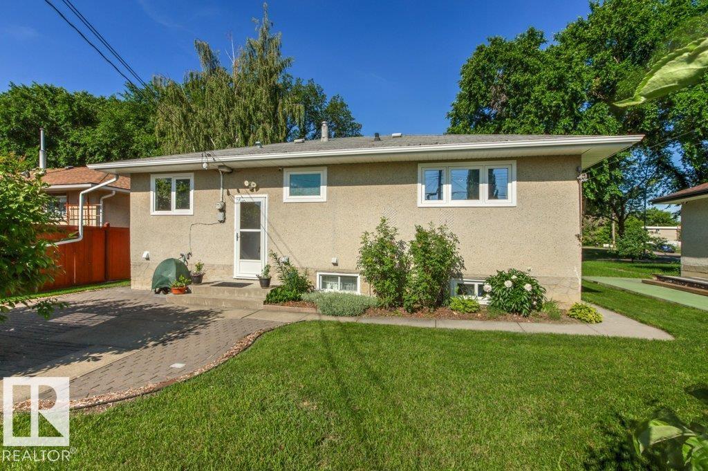 10235 74 ST NW - 63