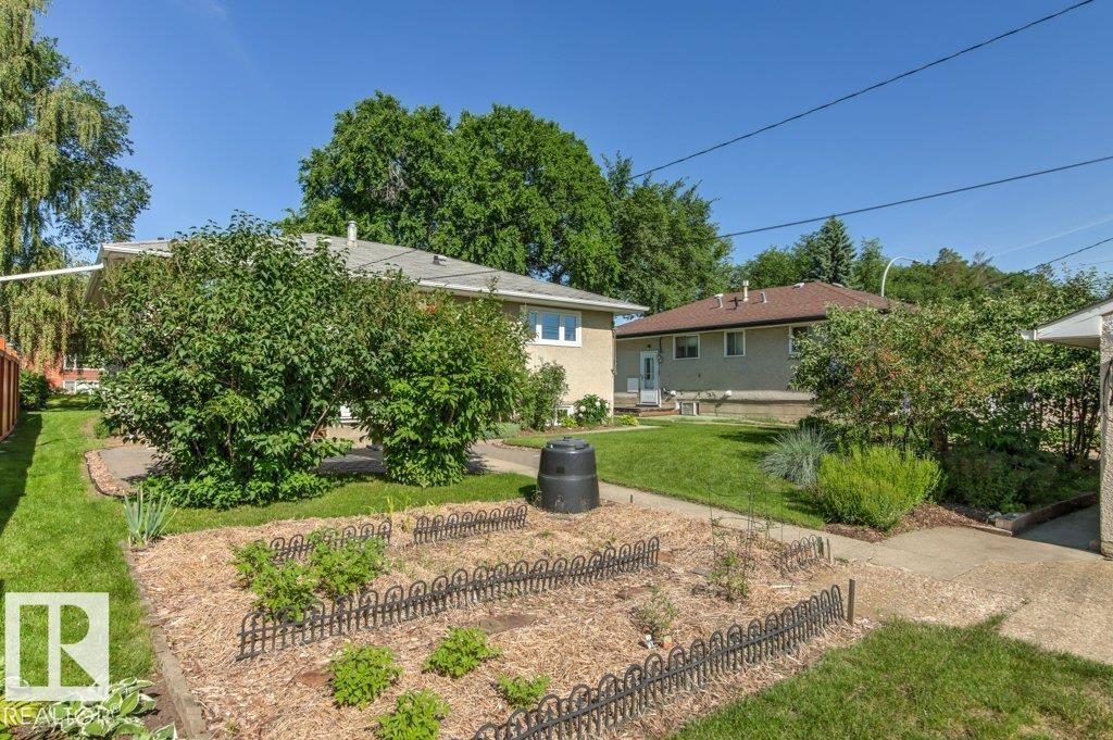 10235 74 ST NW - 61