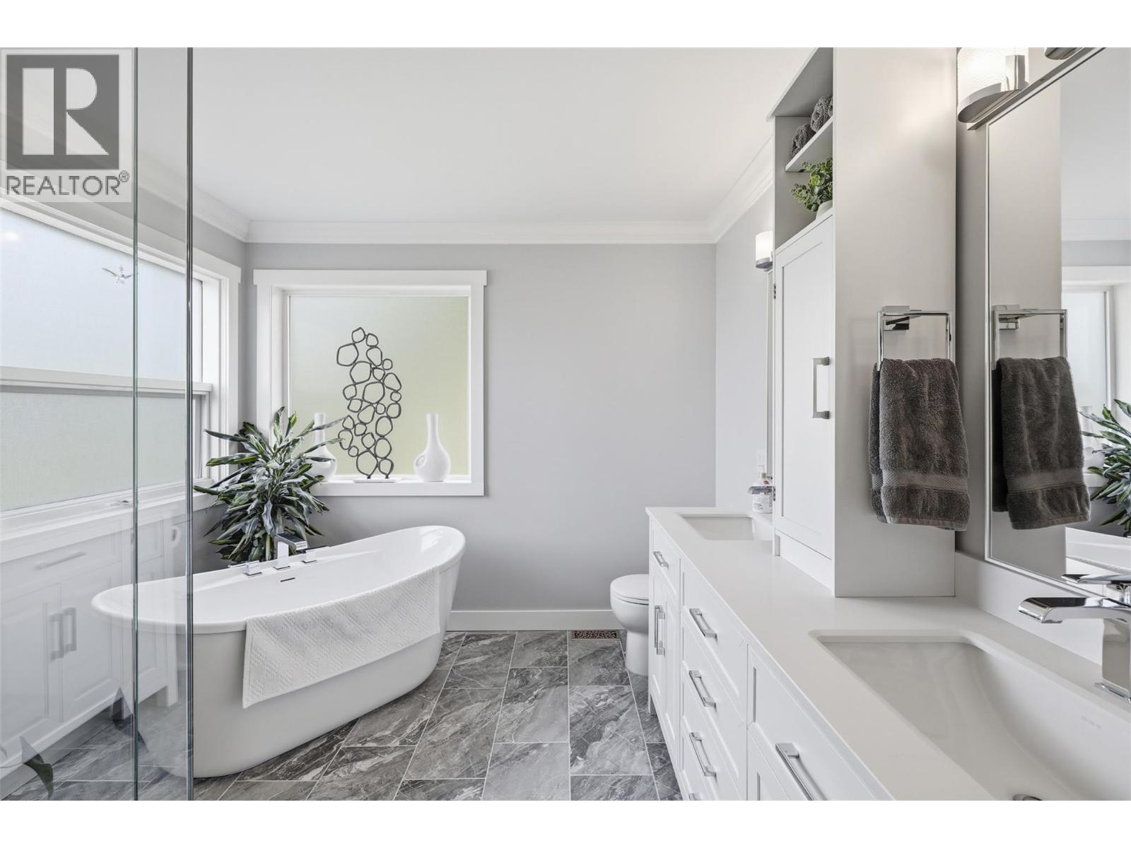 3335 SHUSWAP Road - 29