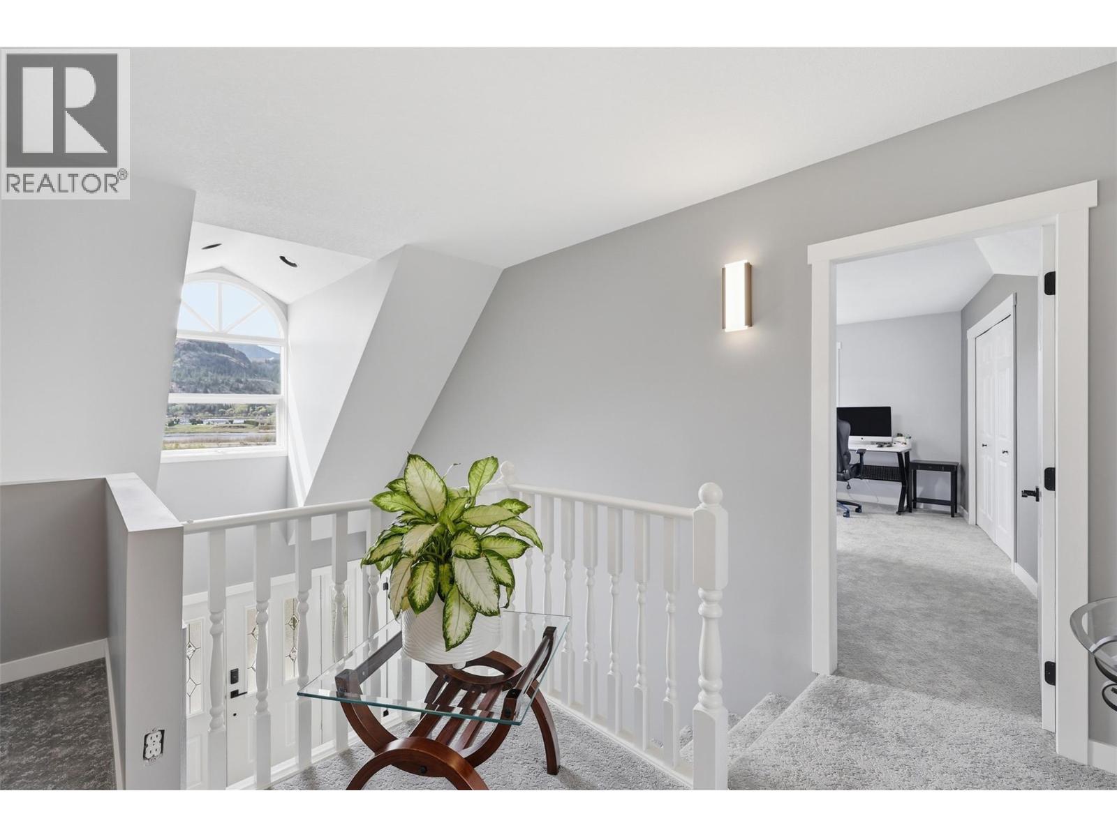3335 SHUSWAP Road - 42