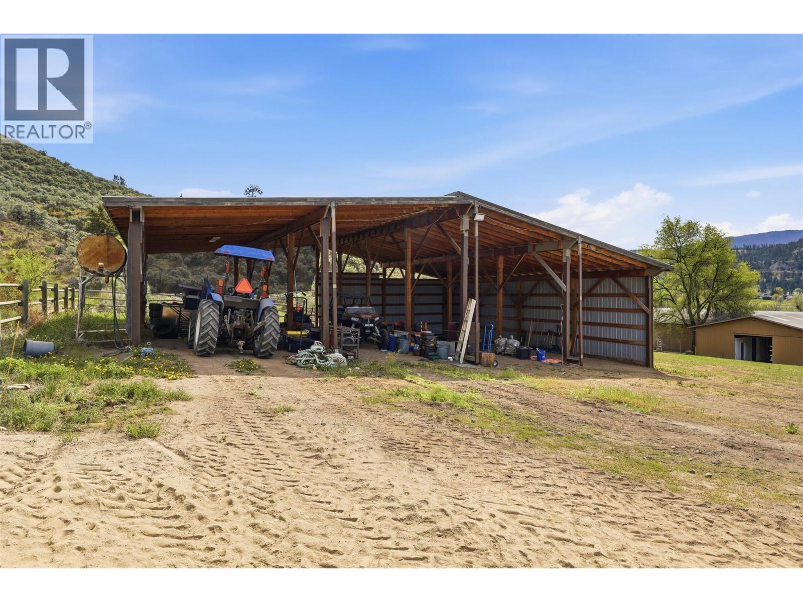 3335 SHUSWAP Road - 75