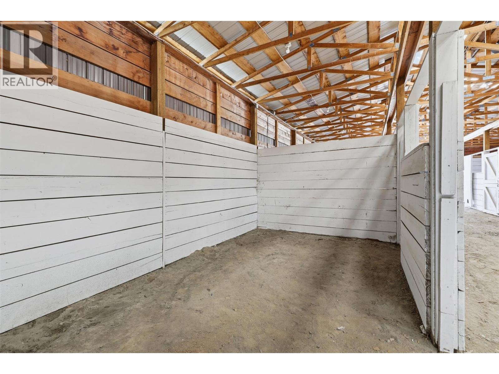 3335 SHUSWAP Road - 70