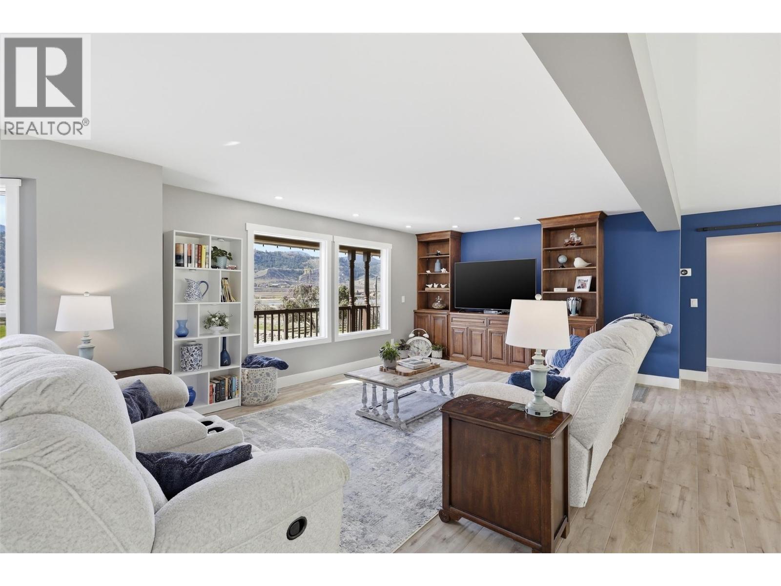 3335 SHUSWAP Road - 17