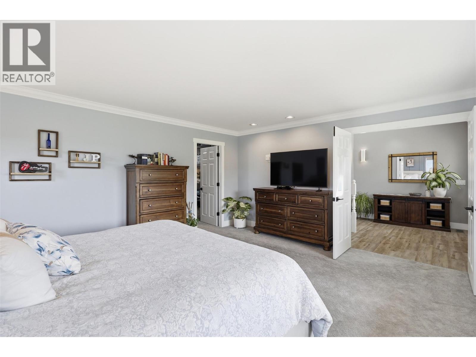 3335 SHUSWAP Road - 28