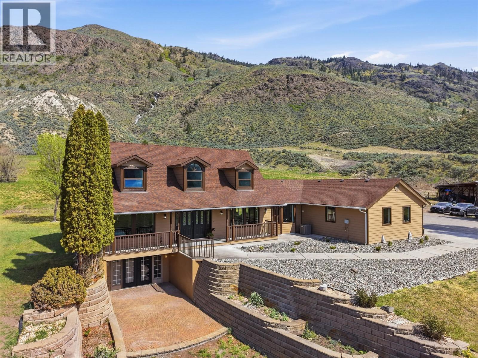 3335 SHUSWAP Road - 98