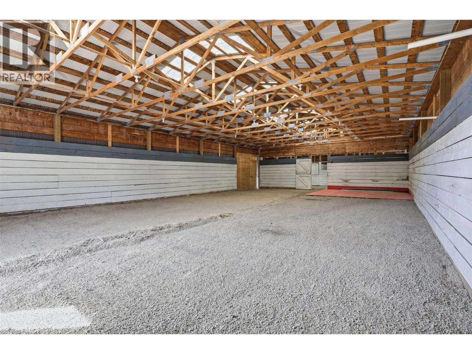 3335 SHUSWAP Road - 72