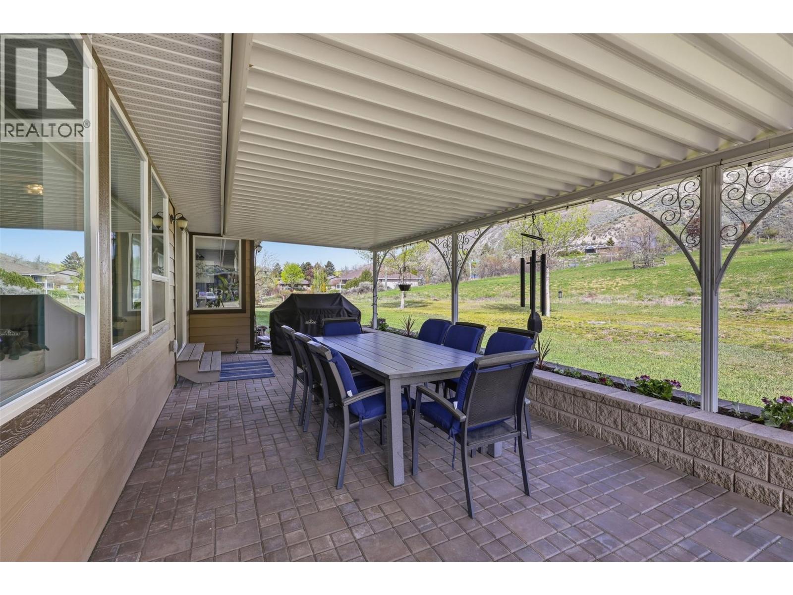 3335 SHUSWAP Road - 24