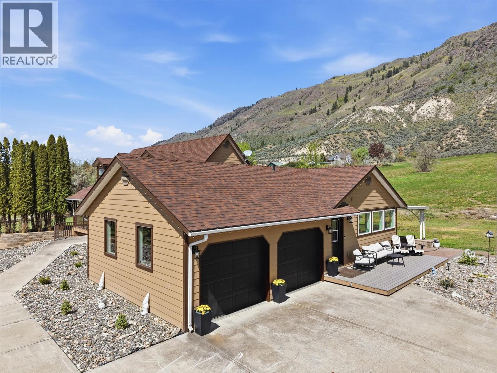 3335 SHUSWAP Road - 58