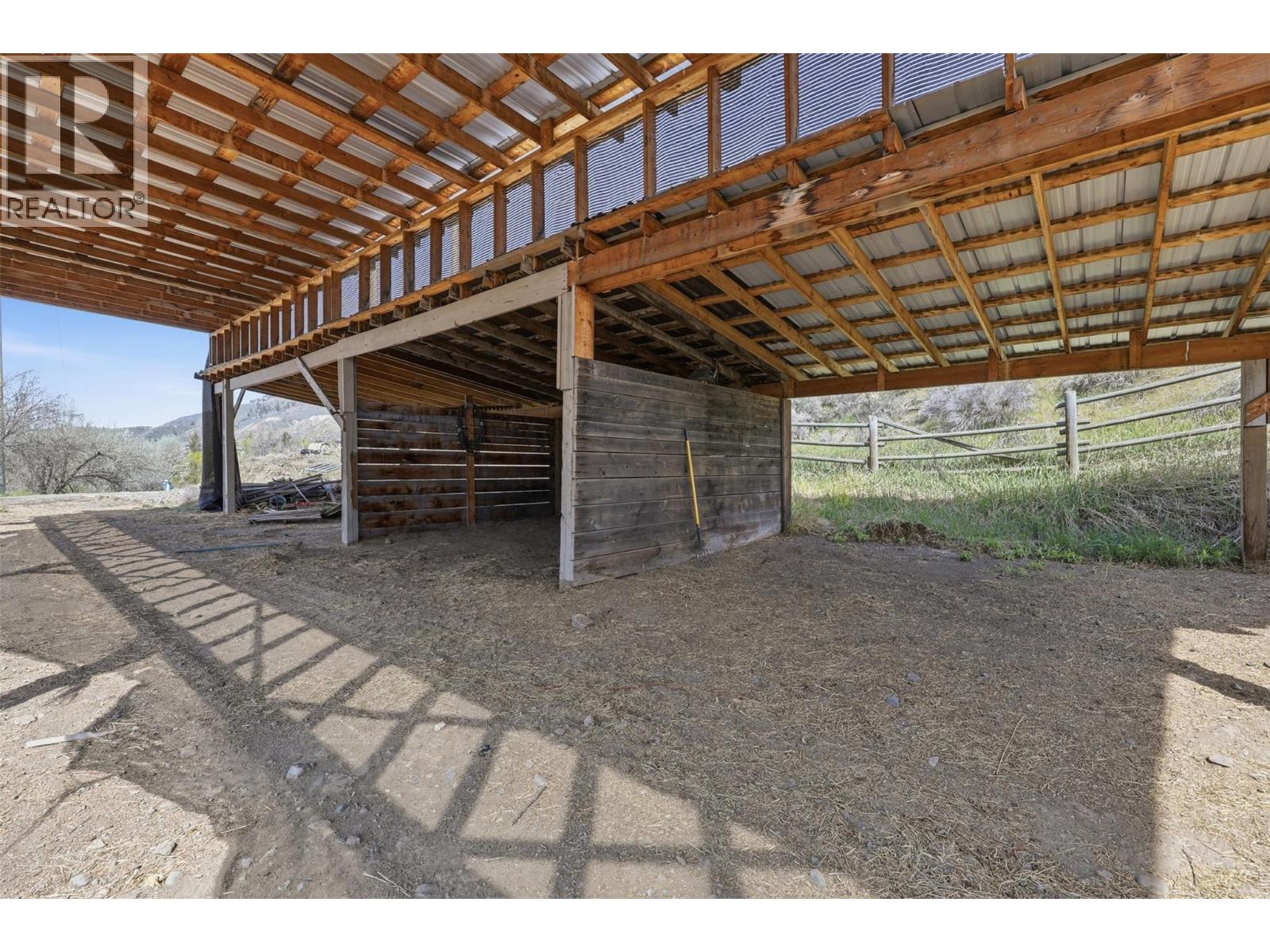 3335 SHUSWAP Road - 80