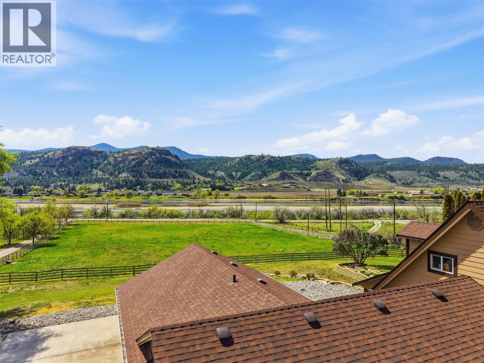 3335 SHUSWAP Road - 62