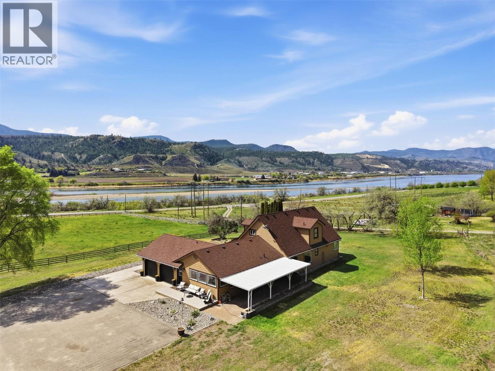 3335 SHUSWAP Road - 63