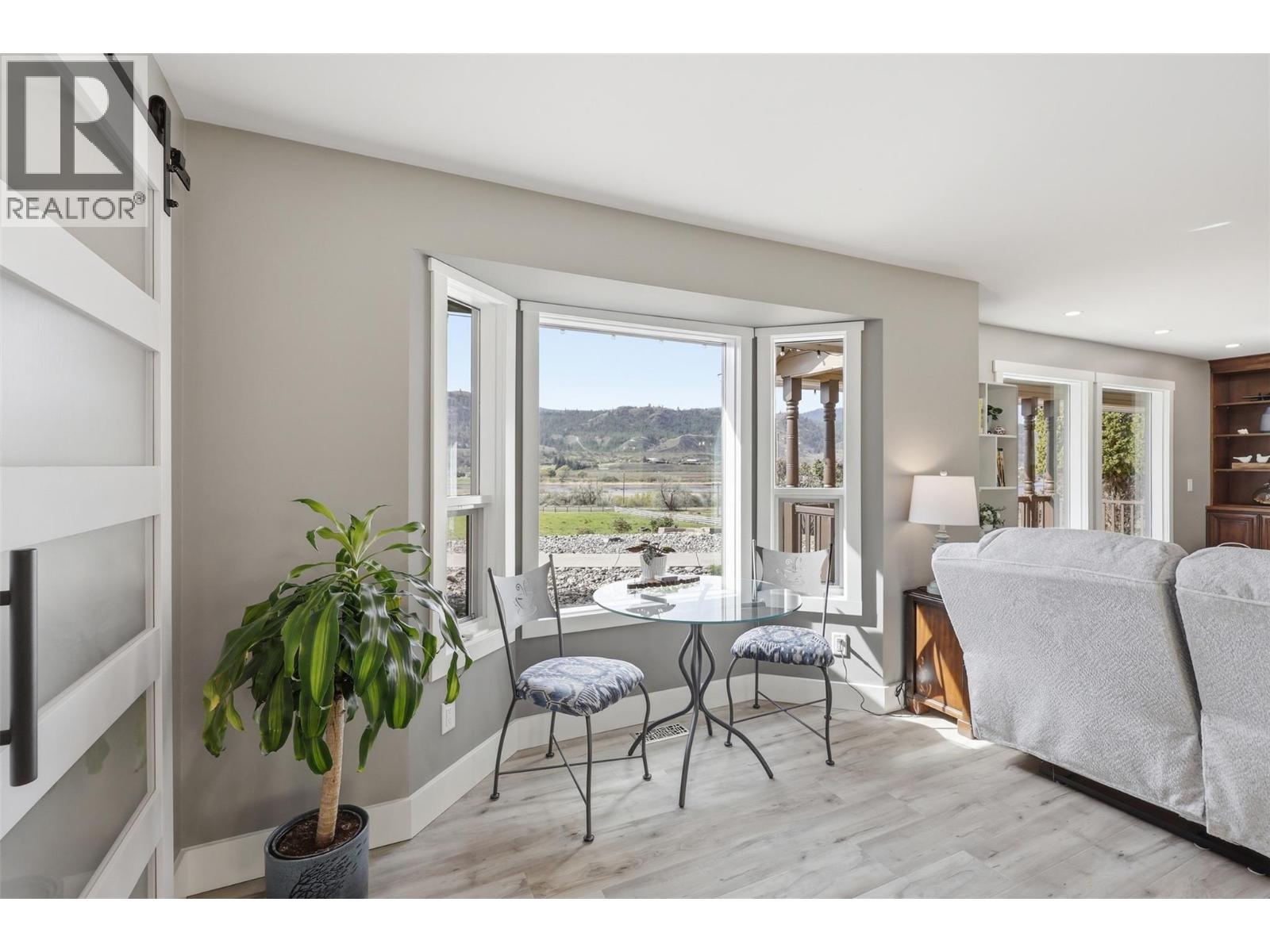 3335 SHUSWAP Road - 13