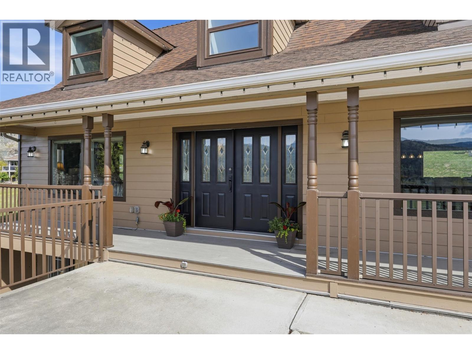 3335 SHUSWAP Road - 56