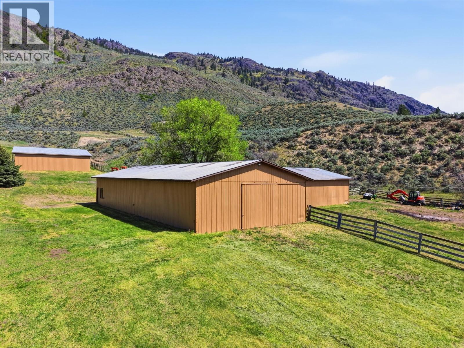 3335 SHUSWAP Road - 67