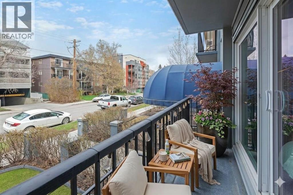 #302 117 23 Avenue SW - 19