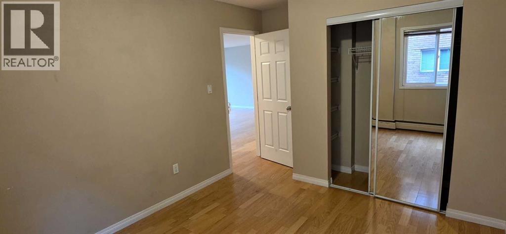 #302 117 23 Avenue SW - 24