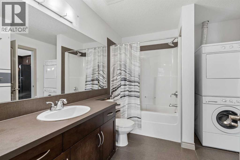 #216 70 Royal Oak Plaza NW - 13