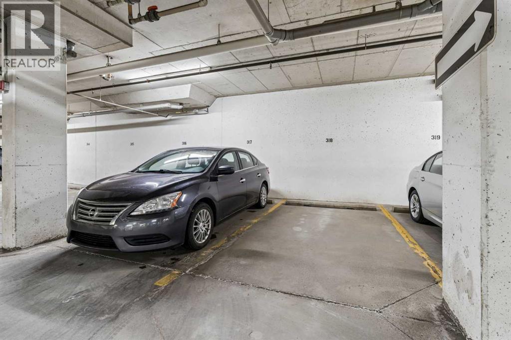#216 70 Royal Oak Plaza NW - 15