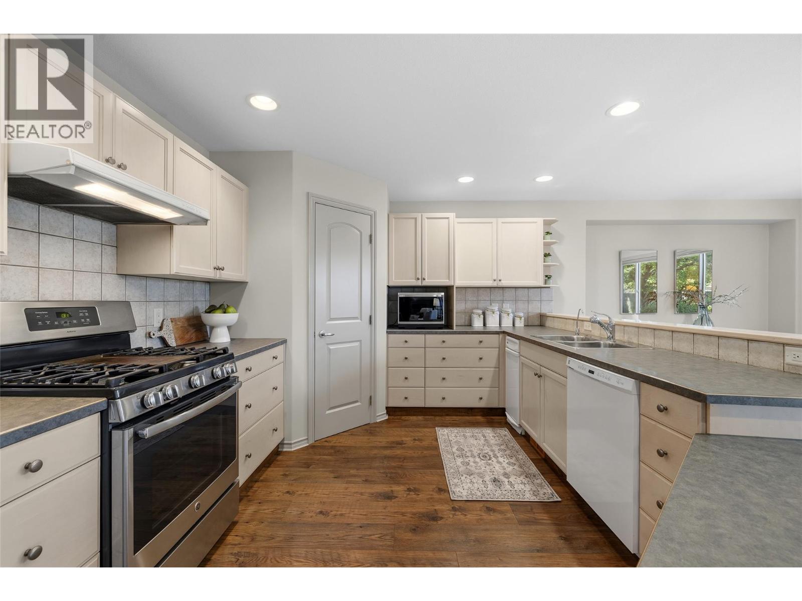 2365 Stillingfleet Road Unit# 123, Kelowna