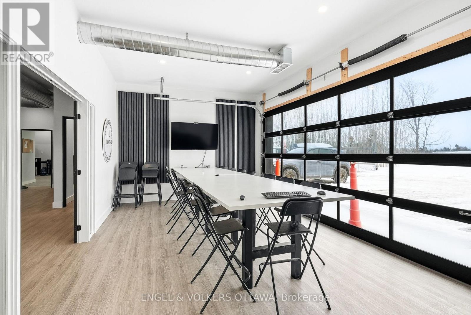 162 WESCAR LANE, Ottawa. Luxury613. By Peter Sagos - Image 10
