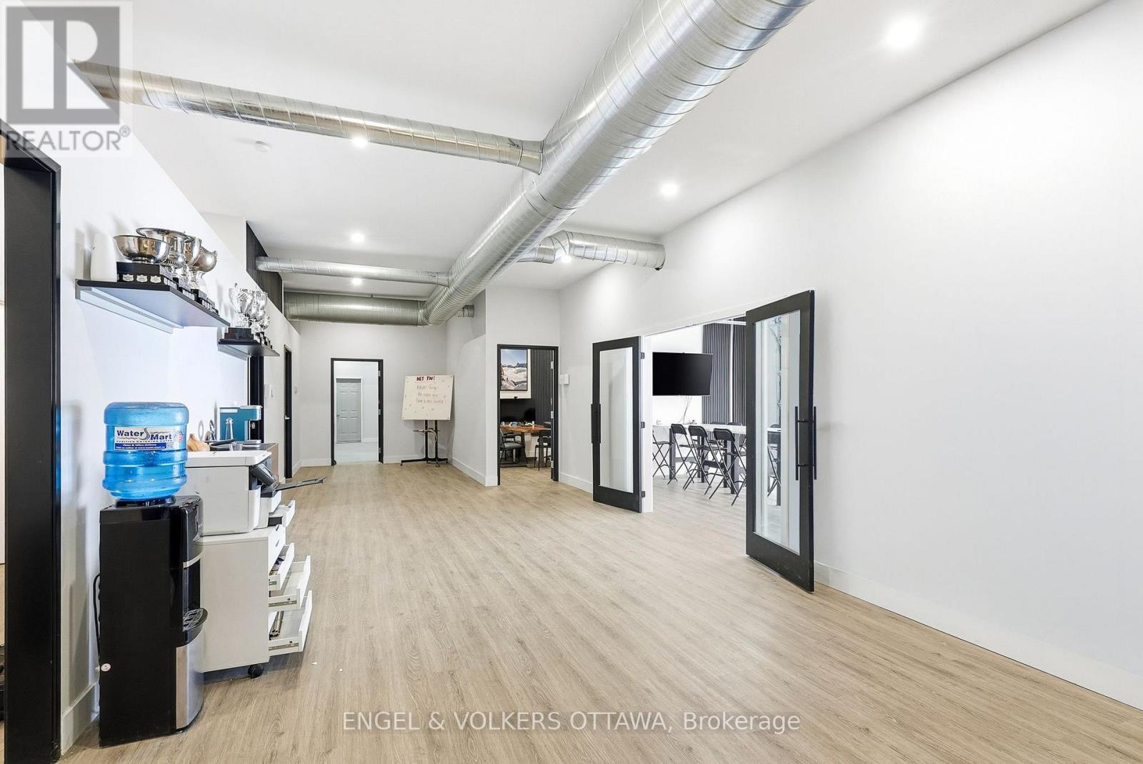 162 WESCAR LANE, Ottawa. Luxury613. By Peter Sagos - Image 6