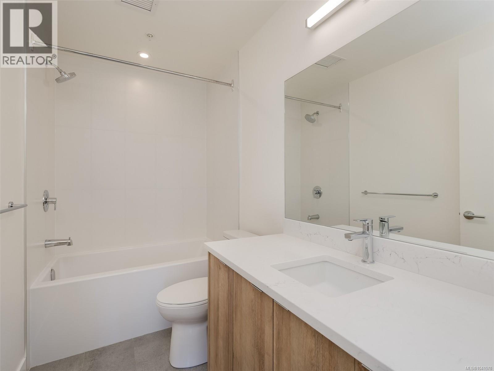 #403 757 Tyee Rd - 24
